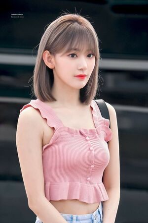 Photo : Miyawaki Sakura