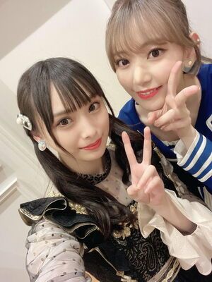 Photo : 210615 Umeyama Cocona Twitter Update with Miyawaki Sakura