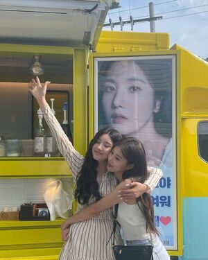 Photo : Eunbi & Hyewon