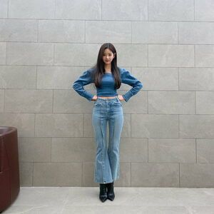 Photo : 211027 - Kim Minju Twitter Update