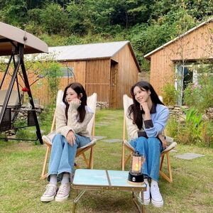 Photo : 211027 - Announcer Jang Yewon Instagram Update with Kim Minju