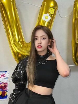 Photo : IVE - Yujin