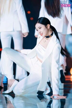 Photo : Yujin - IVE