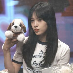 Photo : 220507 Ahn Yujin @ Fansign Event
