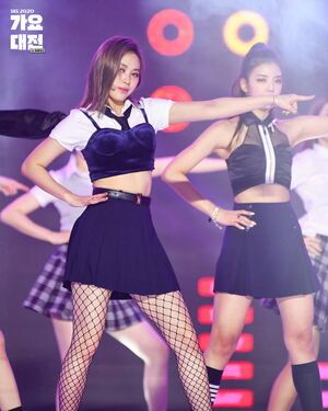 Photo : Ryujin ft. Lia - ITZY