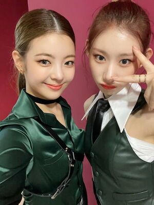 Photo : Lia & Chaeryeong