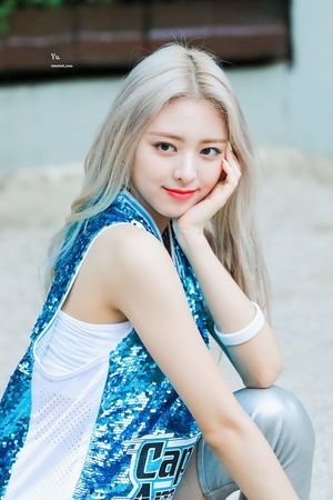 Photo : Yuna - ITZY