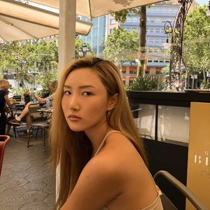 Photo : Hwasa opens IG account (check comments)