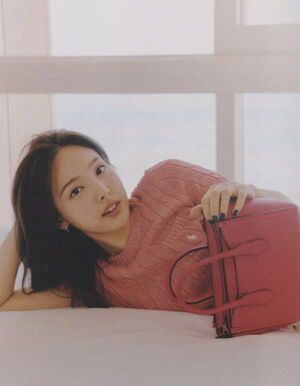 Photo : Nayeon
