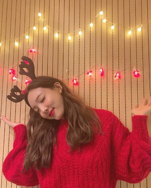 Photo : Im Nayeon after singing her cover of 
