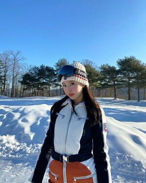 Photo : Nayeon