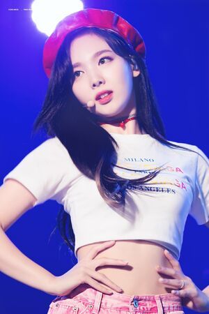 Photo : Nayeon