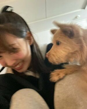 Photo : Nayeon and Dobby