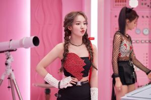 Photo : Nayeon