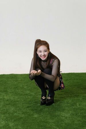 Photo : Nayeon