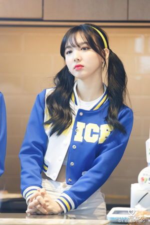 Photo : Nayeon