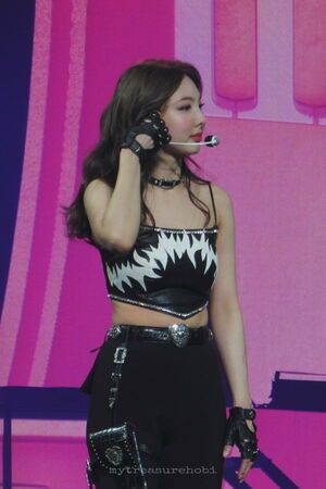 Photo : Nayeon