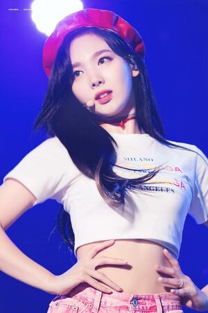 Photo : Nayeon