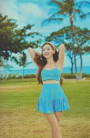 Photo : Gorgeous Nayeon !!!