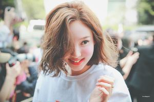 Photo : Nayeon