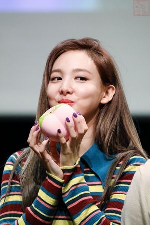 Photo : Nayeon