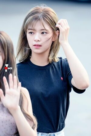 Photo : Jeongyeon