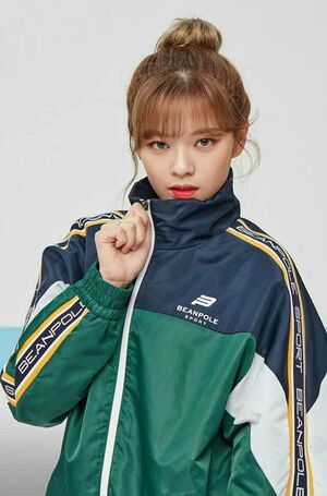 Photo : Jeongyeon