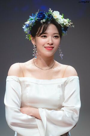 Photo : Jeongyeon