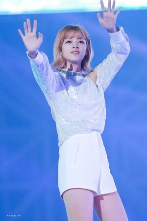 Photo : Jeongyeon