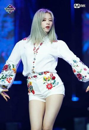 Photo : Jeongyeon - Twice