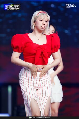 Photo : Jeongyeon