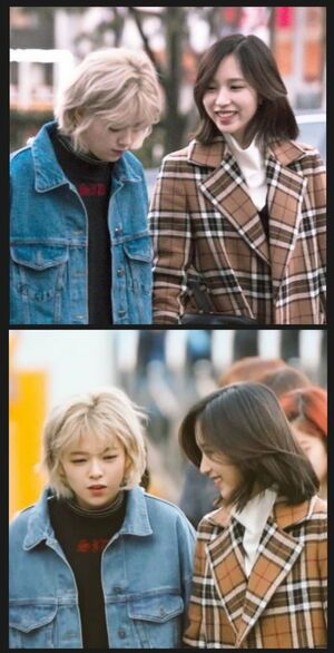 Photo : Jeongyeon & Mina (201?)