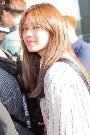 Photo : Jeongyeon