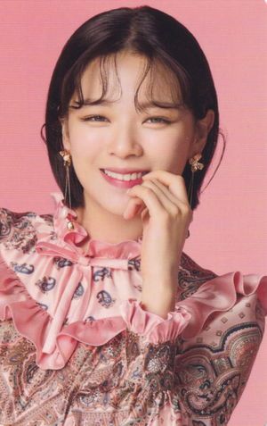 Photo : Jeongyeon