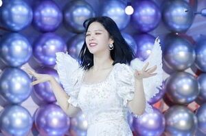 Photo : Jeongyeon - A literal angel