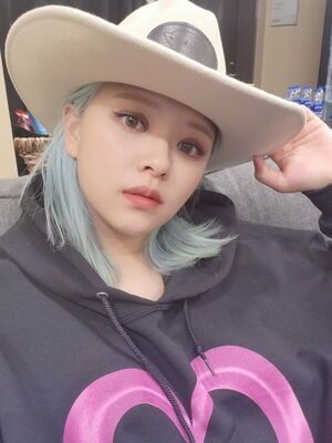 Photo : Cowboy girl Jeongyeon