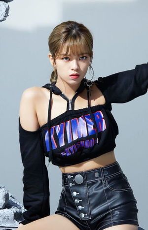 Photo : Jeongyeon