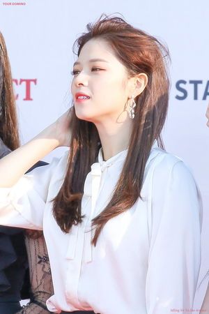Photo : Stunning Jeongyeon
