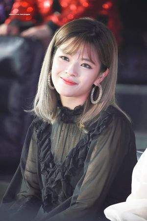 Photo : Jeongyeon