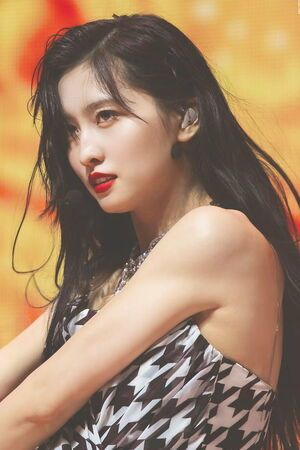 Photo : Momo