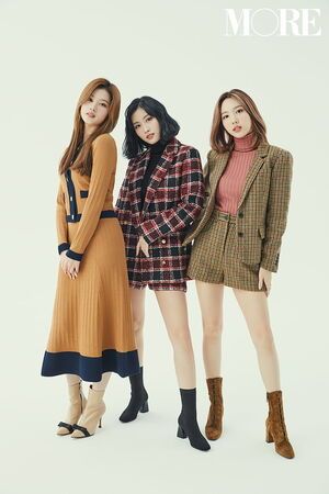 Photo : Nayeon, Momo and Sana