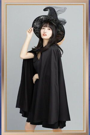 Photo : Witch Momo