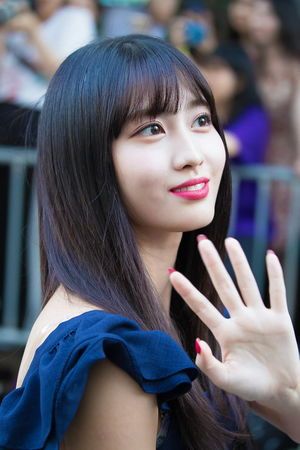 Photo : Beautiful Momo