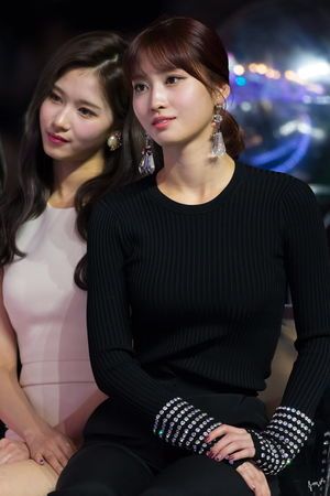 Photo : Sana & Momo