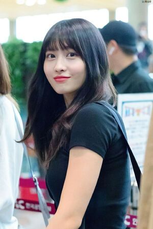 Photo : Momo is so pretty!