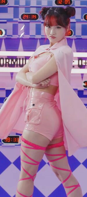 Photo : TWICE - Momo