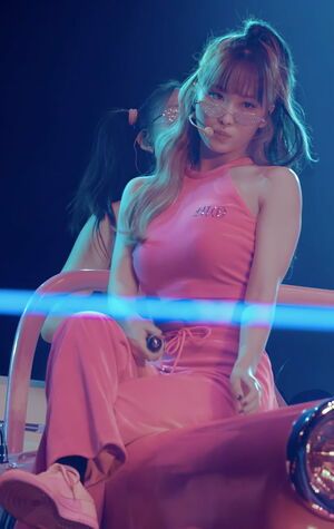 Photo : TWICE - Momo