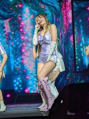 Photo : Stunning Momo