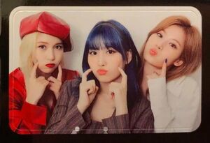 Photo : Momo ,Sana & Mina