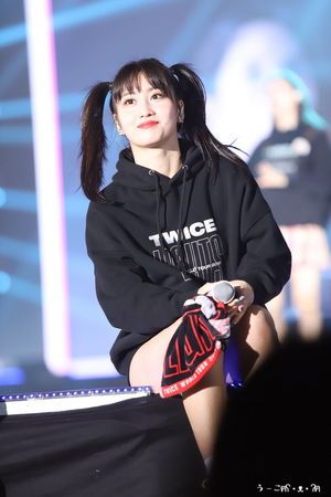 Photo : Momo with pigtails